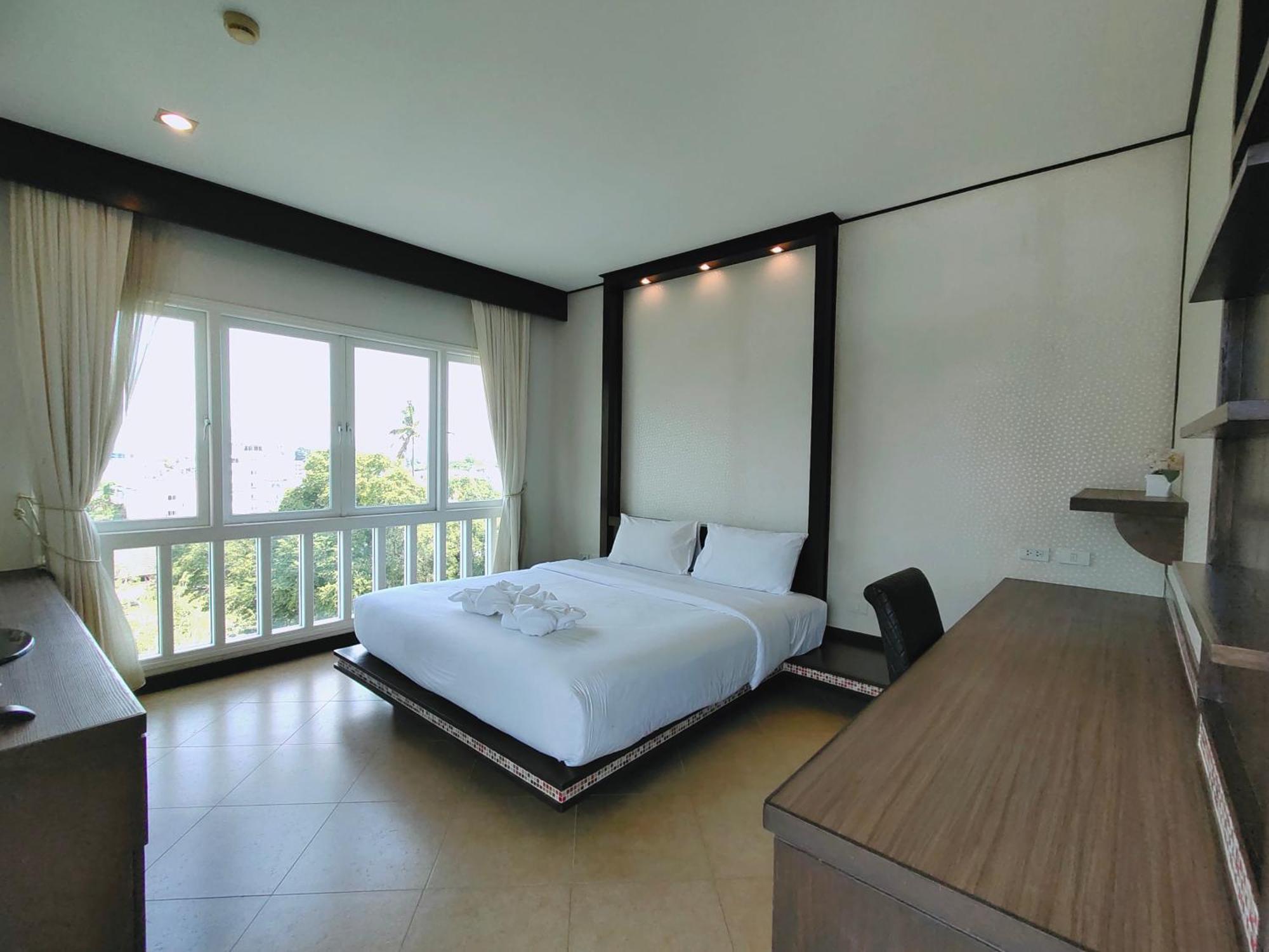 Ratana Hotel Chalong Rawai Exteriér fotografie